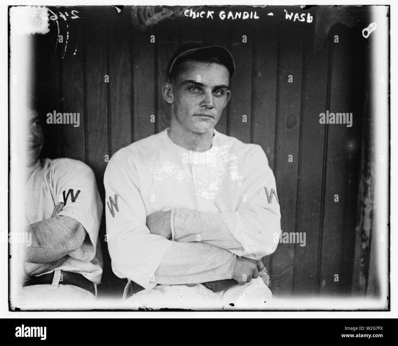 Pulcino Gandil e Germania Schaefer (parzialmente oscurata a sinistra), Washington AL (baseball) Foto Stock