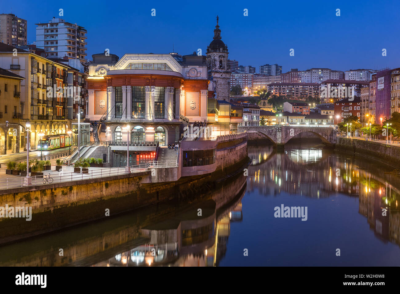 Ribera mercato nella città basca di Bilbao Foto Stock