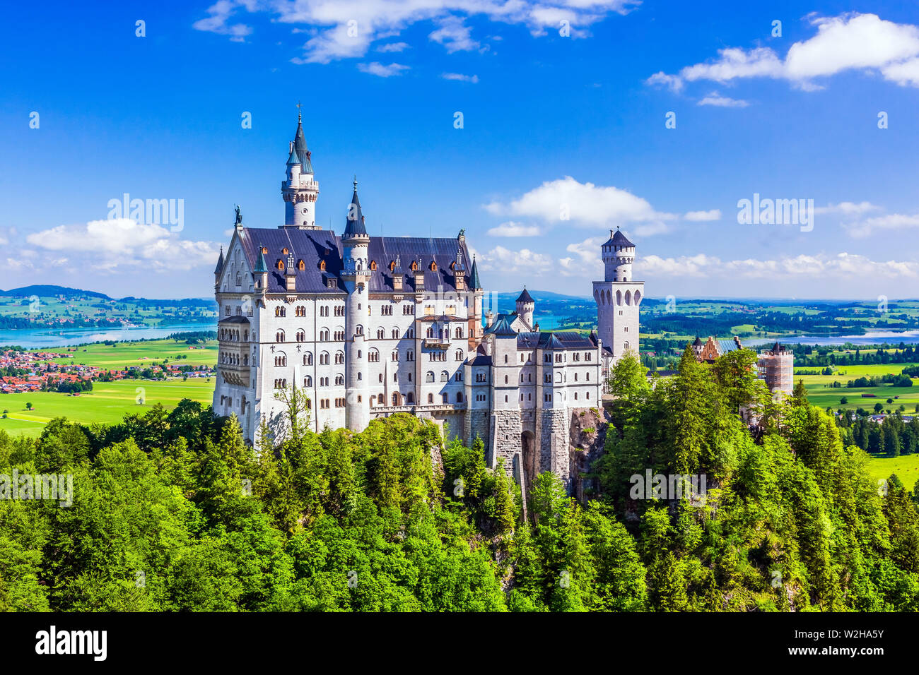 Il Castello di Neuschwanstein (Schloss Neuschwanstein) a Fussen, Germania. Foto Stock