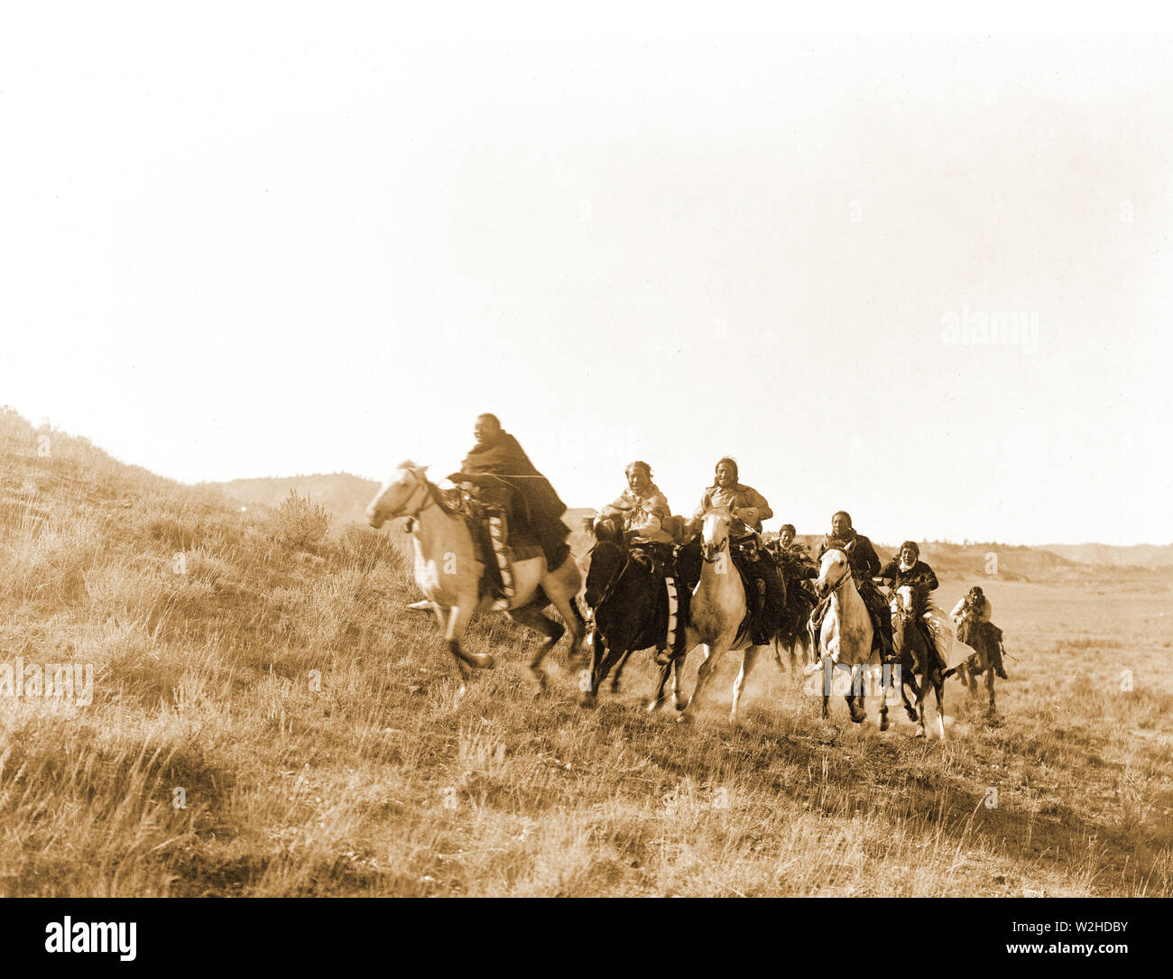 Edward S. Curtis nativi indiani americani - Cheyene indiani a cavallo ca. 1910 Foto Stock