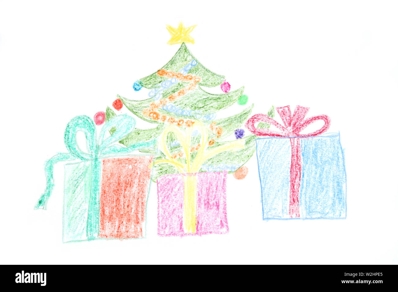 Albero di Natale decorato e tre big box doni. Childs disegno realizzato con le matite in cera Foto Stock