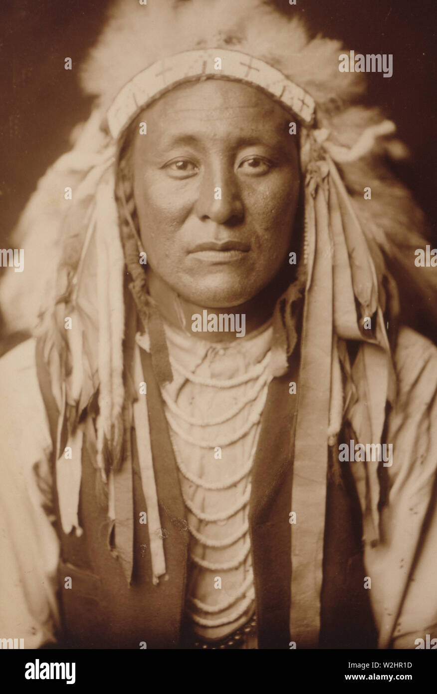 Edward S. Curtis nativi indiani americani - canta in montagna ca. 1905 Foto Stock