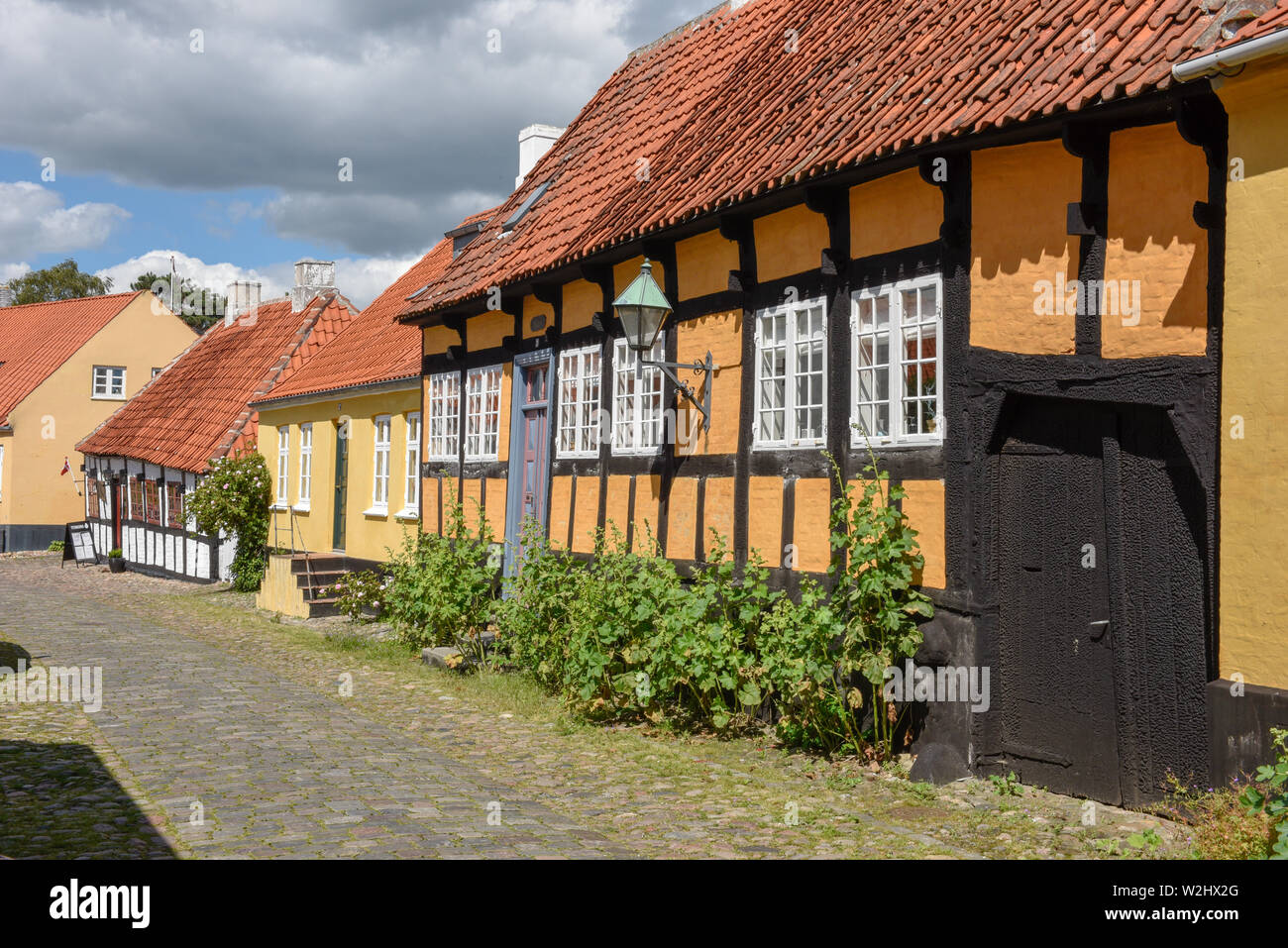 Ebeltoft, Danimarca - 22 Giugno 2019: il tradizionale villaggio storico di Ebeltoft su Jutland in Danimarca Foto Stock