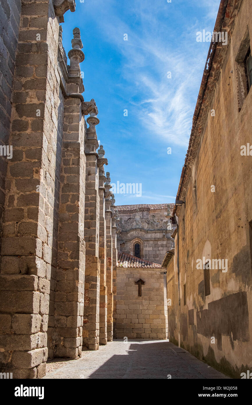 Vista in dettaglio del lato della Cattedrale di Avila, Spagna Foto Stock