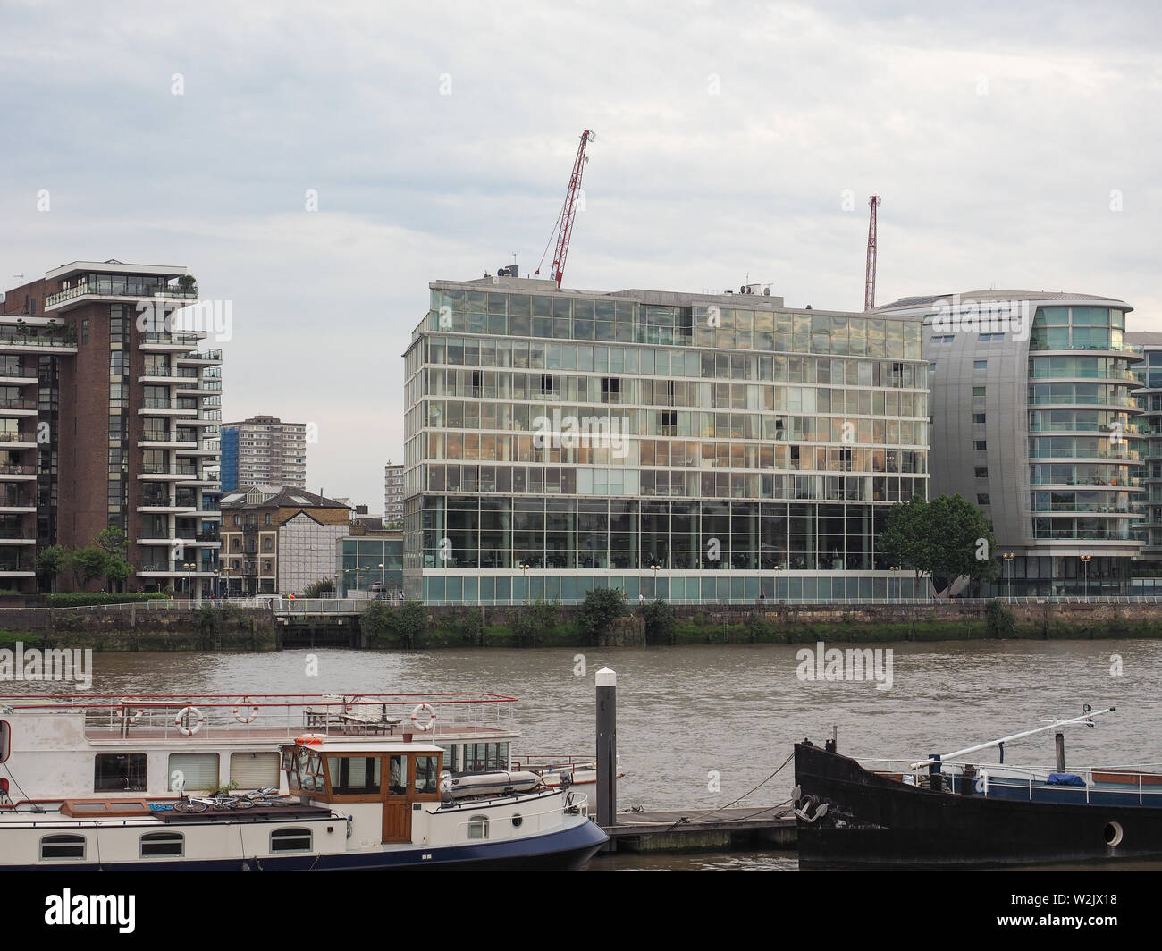 LONDON, Regno Unito - circa giugno 2019: Foster e Partner ufficio a Chelsea Foto Stock