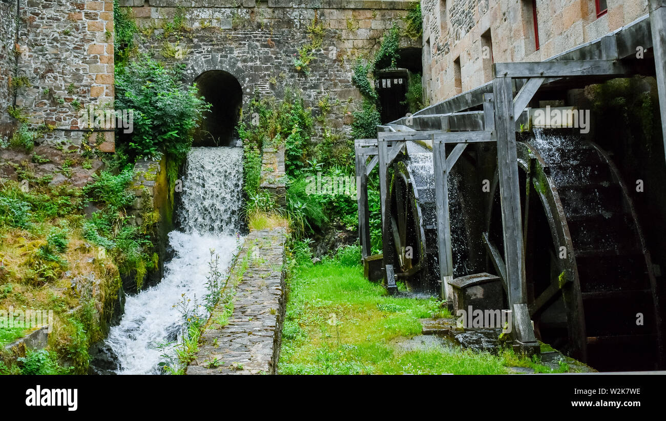 Antico mulino ad acqua in Fougeres castello. Il francese Brittany. Foto Stock