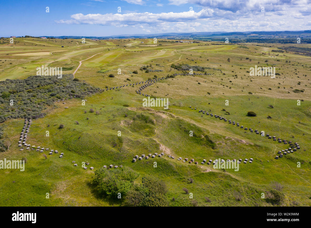 Vista aerea della Seconda Guerra Mondiale era anti-blocchi del serbatoio a Gullane Sands in East Lothian, Scozia, Regno Unito Foto Stock