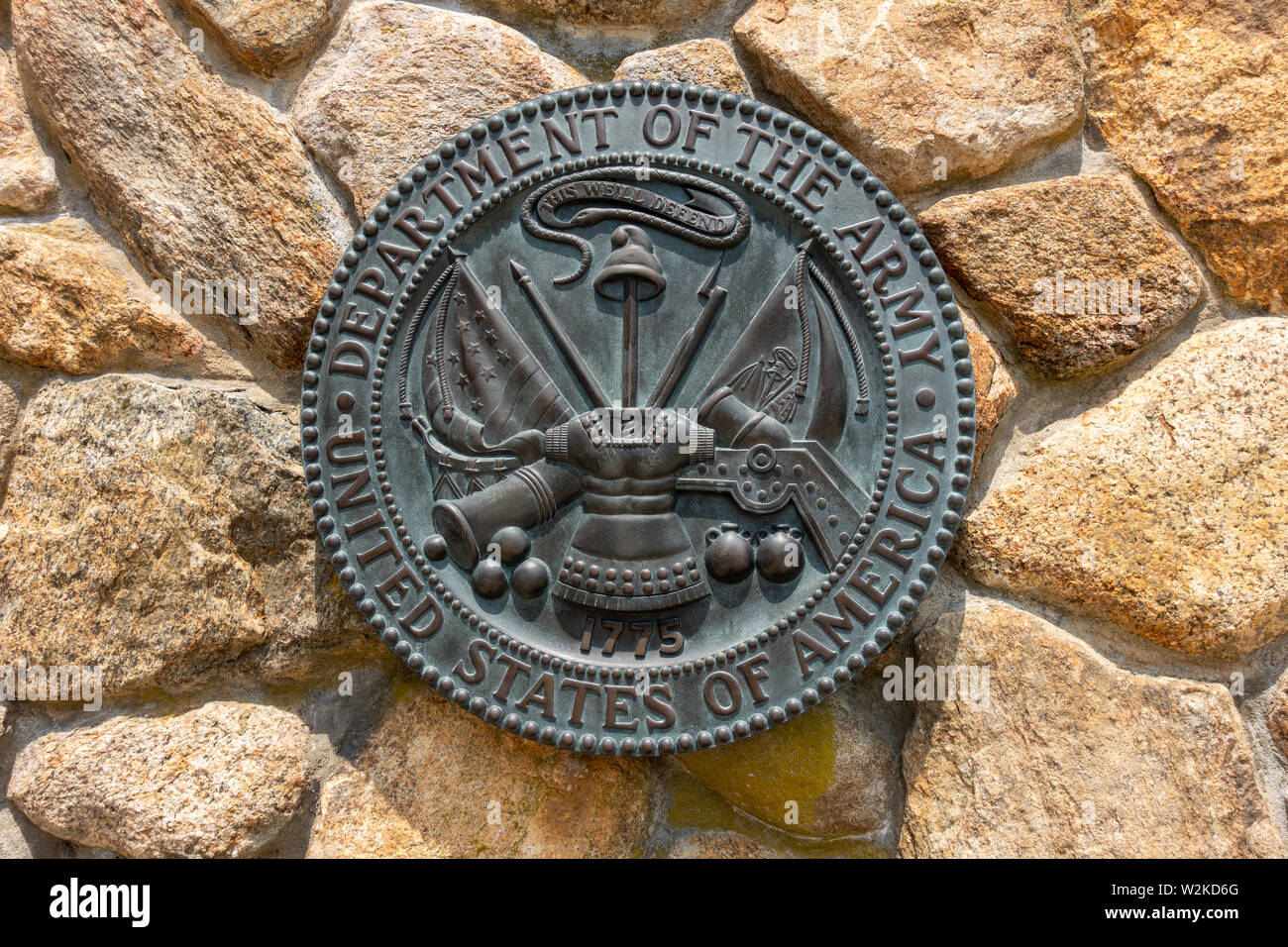 Stati Uniti d'America, Dipartimento dell'esercito la placca al Cimitero Nazionale di Bourne, Cape Cod, Massachusetts, STATI UNITI D'AMERICA Foto Stock