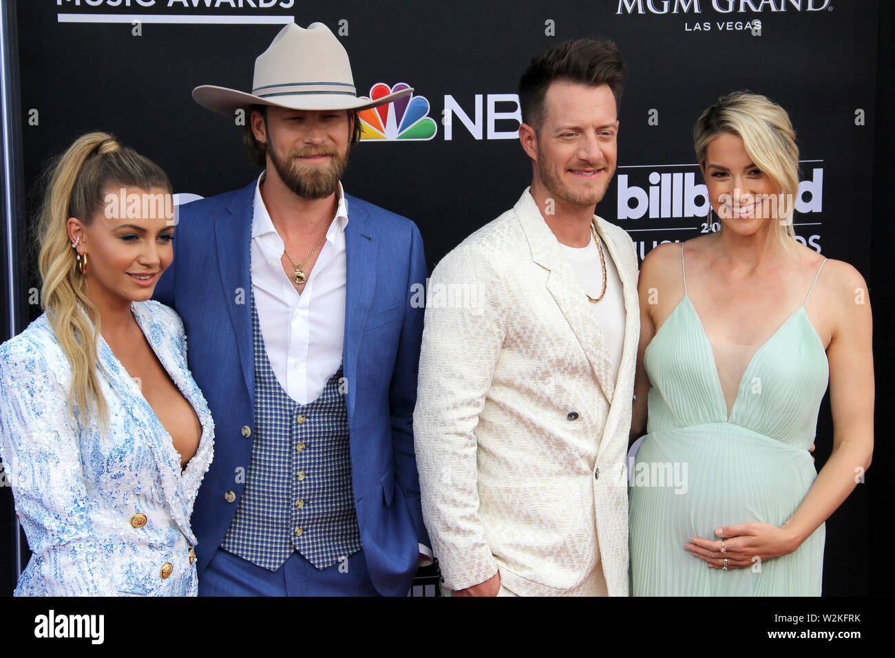 1 maggio 2019 - Las Vegas, NV, Stati Uniti d'America - LAS VEGAS - 1 maggio: Florida Georgia Linea, Brittney Marie Cole Kelley, Brian Kelley, Tyler Hubbard, Hayley Stommel Hubbard al 2019 Billboard Music Awards al MGM Grand Garden Arena il 1 maggio 2019 a Las Vegas, NV (credito Immagine: © Kay Blake/ZUMA filo) Foto Stock
