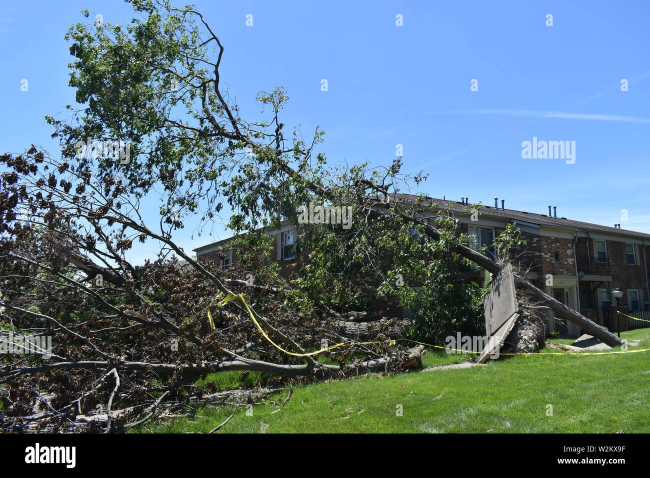 Tornado i danni che si sono verificati sul 27ty di maggio 2019 negli Accordi di Dayton, Ohio vicinanze. Foto Stock