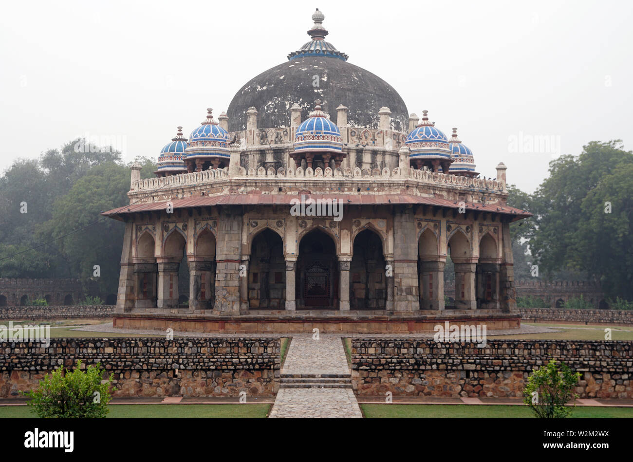 Tomba di Isa Khan, Delhi, India Foto Stock