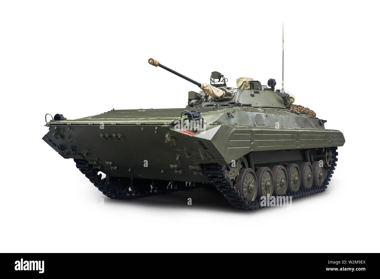 Il combattimento della fanteria veicolo BMP-2 è in servizio con l'esercito russo. Isolato su sfondo bianco. Foto Stock
