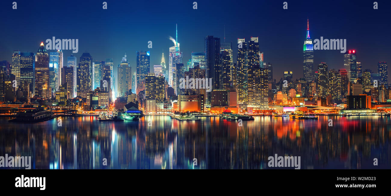 Vista su Manhattan di notte Foto Stock