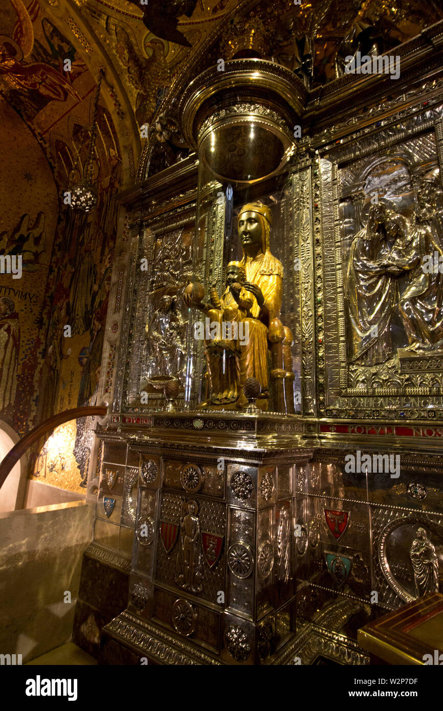 SANTA MARIA DE MONTSERRAT ABBEY, SPAGNA Foto Stock