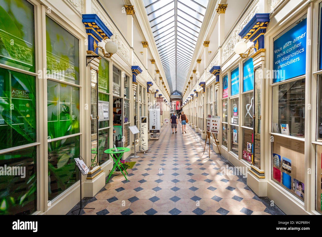 Passaggio coperto, Balthus passaggio, in Autun, Borgogna, Francia prese il 5 Luglio 2019 Foto Stock