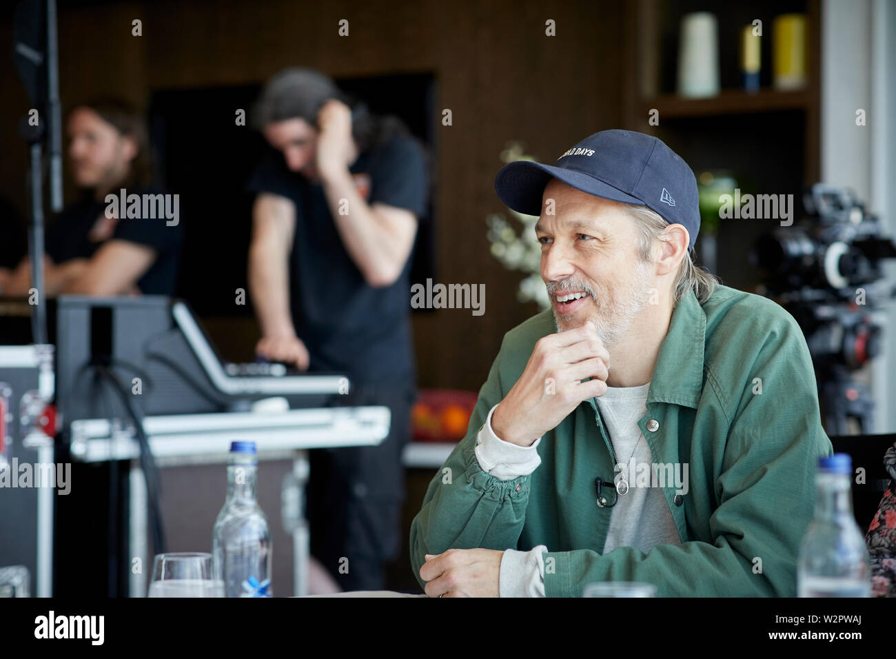 Andy Bell'Oasi bassista uno stile di vita informale ritratto Foto Stock