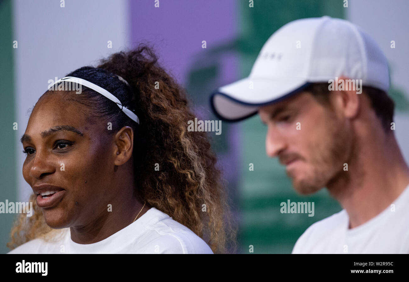 Serena Williams e Andy Murray nel corso di una conferenza stampa dopo la perdita di Bruno Soares e Nicole Melichar nel Doppio Misto il giorno nove dei campionati di Wimbledon al All England Lawn Tennis e Croquet Club, Wimbledon. Foto Stock