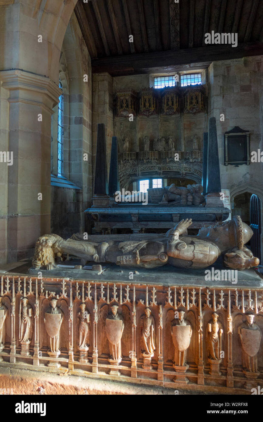 Tombe medievali, Tong chiesa di San Bartolomeo Foto Stock