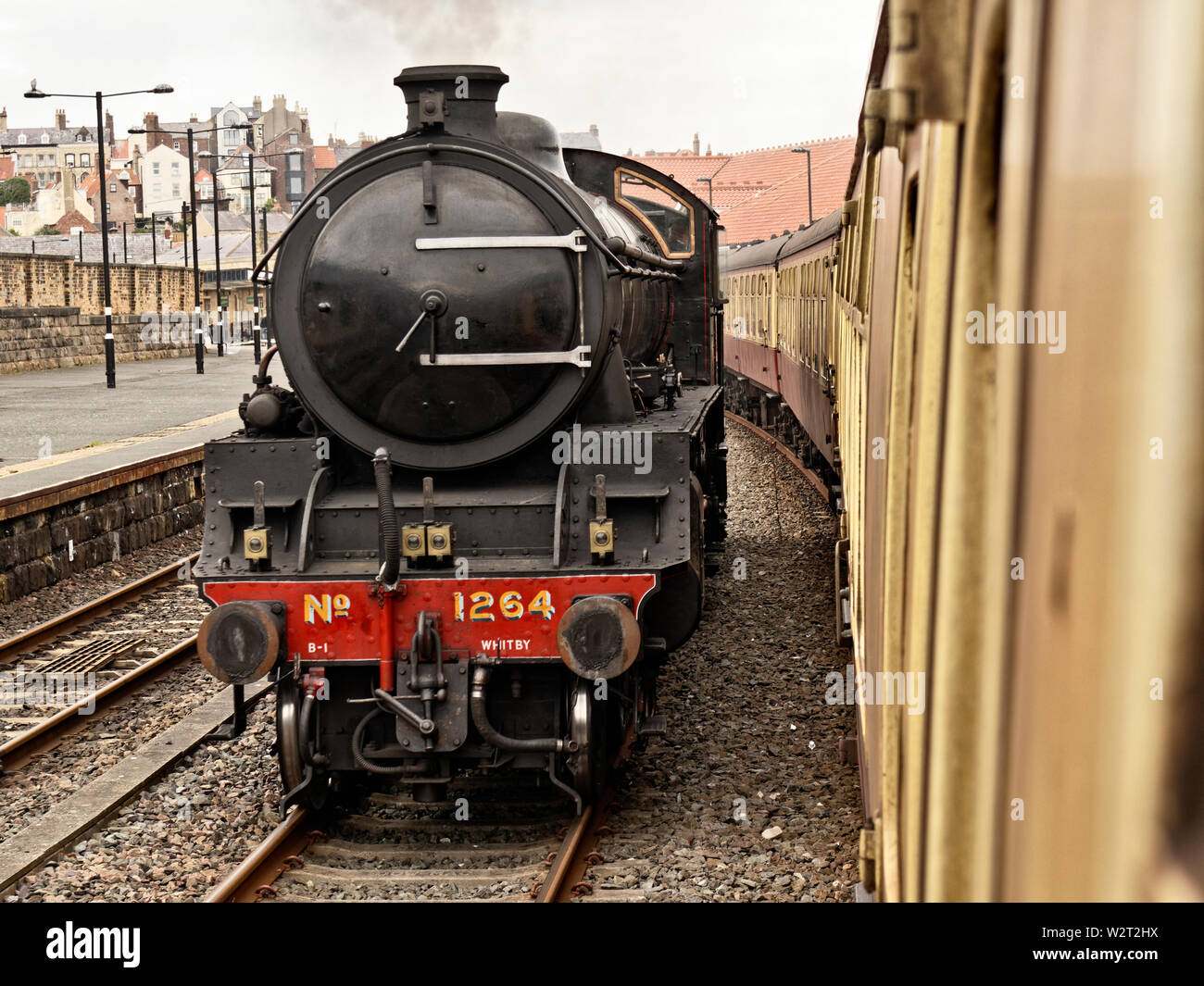 Locomotiva LNER B1 61264 a Whitby Station Foto Stock