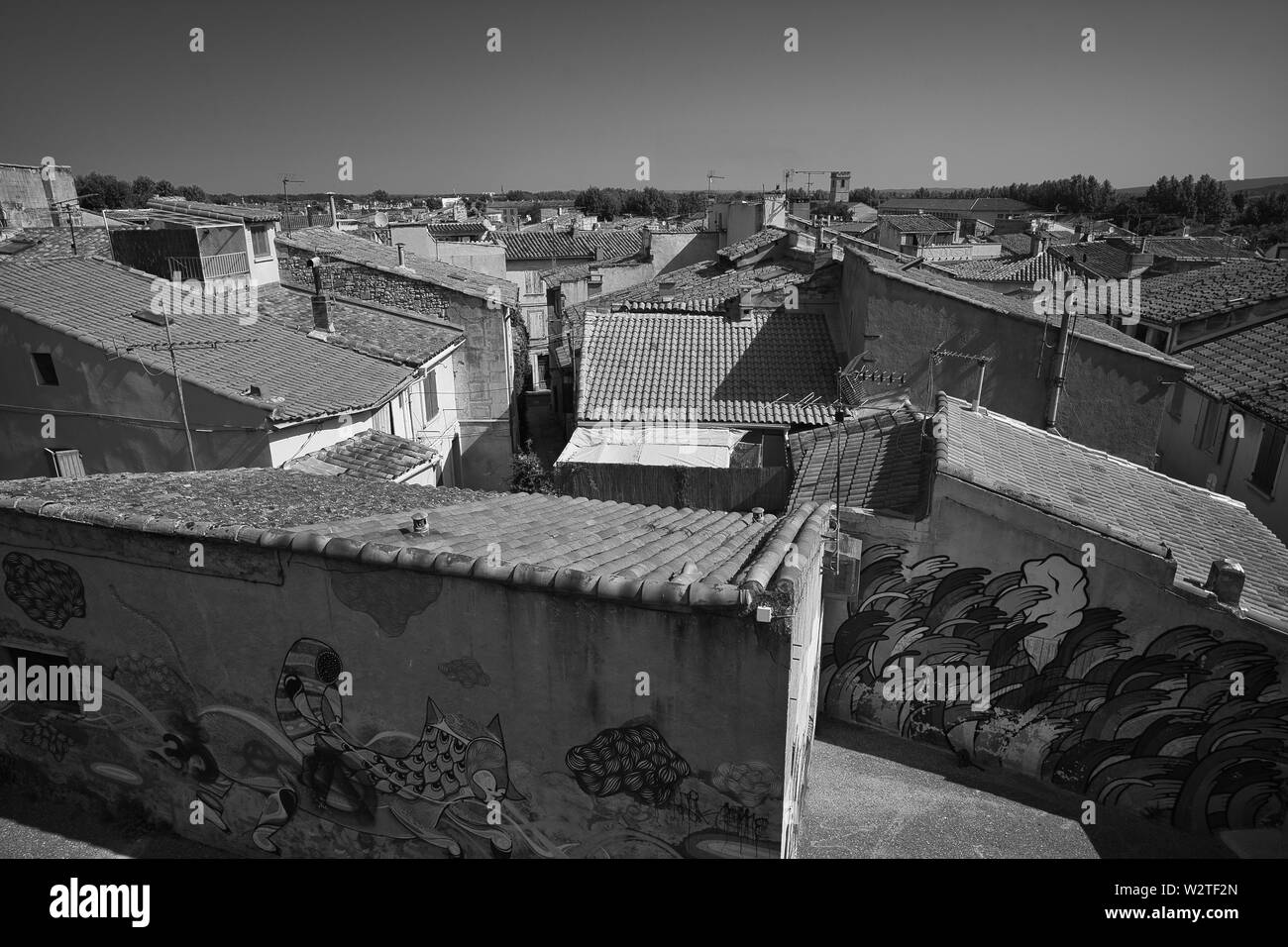 Arles in Francia è una città medioevale e la capitale mondiale della fotografia Foto Stock