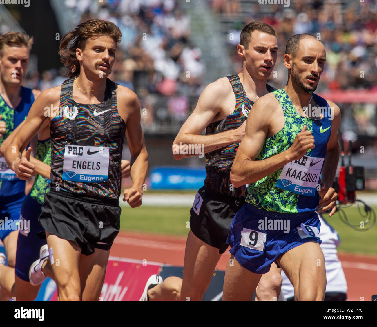 CALIFORNIA - USA - 30 giugno 2019: Craig Engels e Brahim Kaazouzi concorrenti negli uomini 1 miglio Bowerman gara presso la IAAF Diamond League Prefontaine Cl Foto Stock