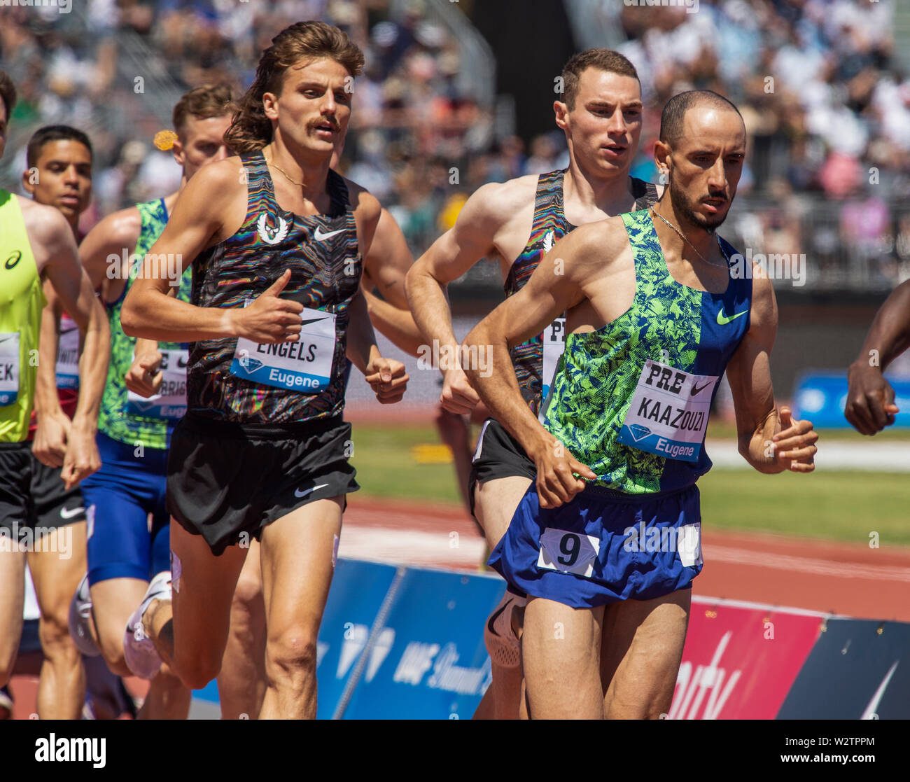 CALIFORNIA - USA - 30 giugno 2019: Craig Engels e Brahim Kaazouzi concorrenti negli uomini 1 miglio Bowerman gara presso la IAAF Diamond League Prefontaine Cl Foto Stock
