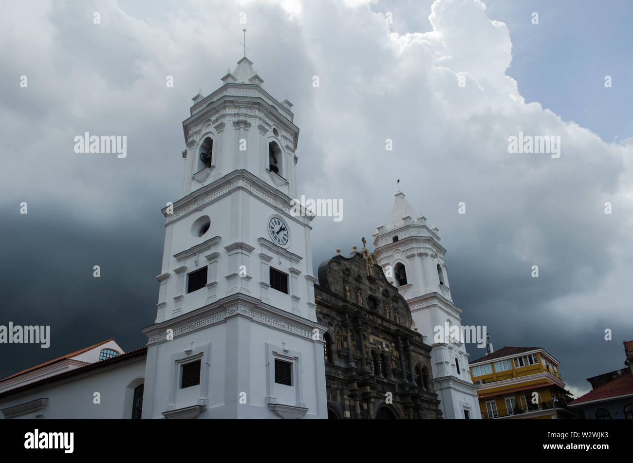 Le torri della Cattedrale Basilica di Santa Maria la Antigua nel Casco Viejo Foto Stock