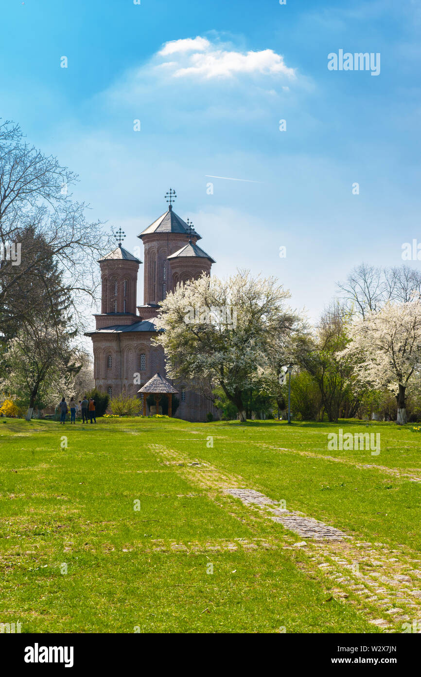Snagov, Romania - 30 Marzo 2019: Vista del cortile del monastero di Snagov. Foto Stock