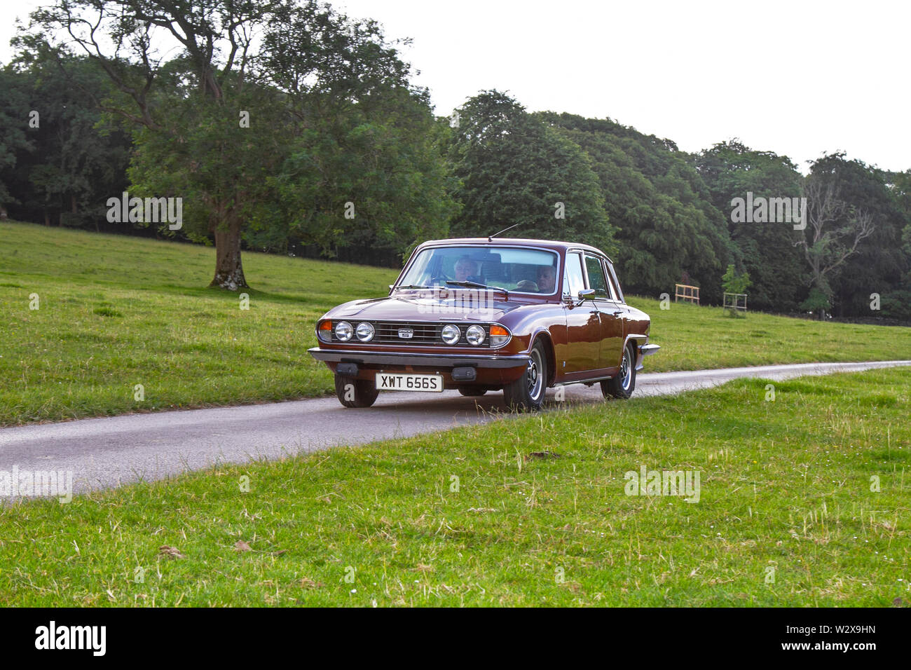 1978 70s marrone Triumph 2500 S al Classic Car Rally tenutosi domenica 7 luglio 2019. La mostra di auto classiche di metà estate di Mark Woodward si è recata a Carnforth per mostrare più classici, storici, motori d'epoca e oggetti da collezione del patrimonio alla fiera Leighton Hall di quest'anno, un'opportunità per vedere oltre 500 veicoli classici del passato in uno degli spettacoli più completi e diversificati nell'evento estivo di auto classiche. Foto Stock