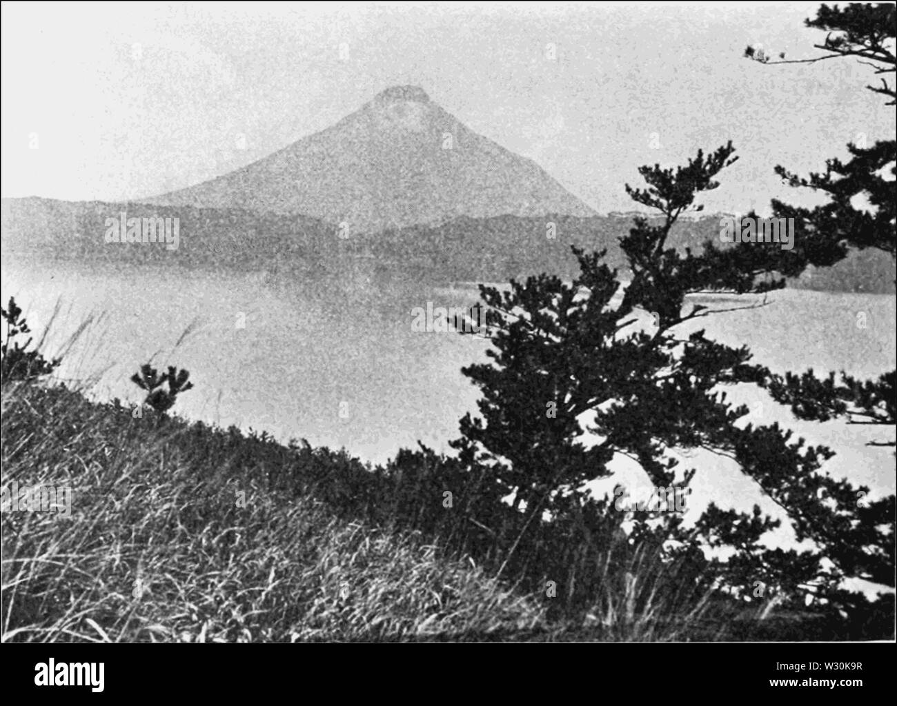 PSM V71 D054 Kagoshima City e la baia vicino a sakura jima vulcano southmost in Giappone Foto Stock