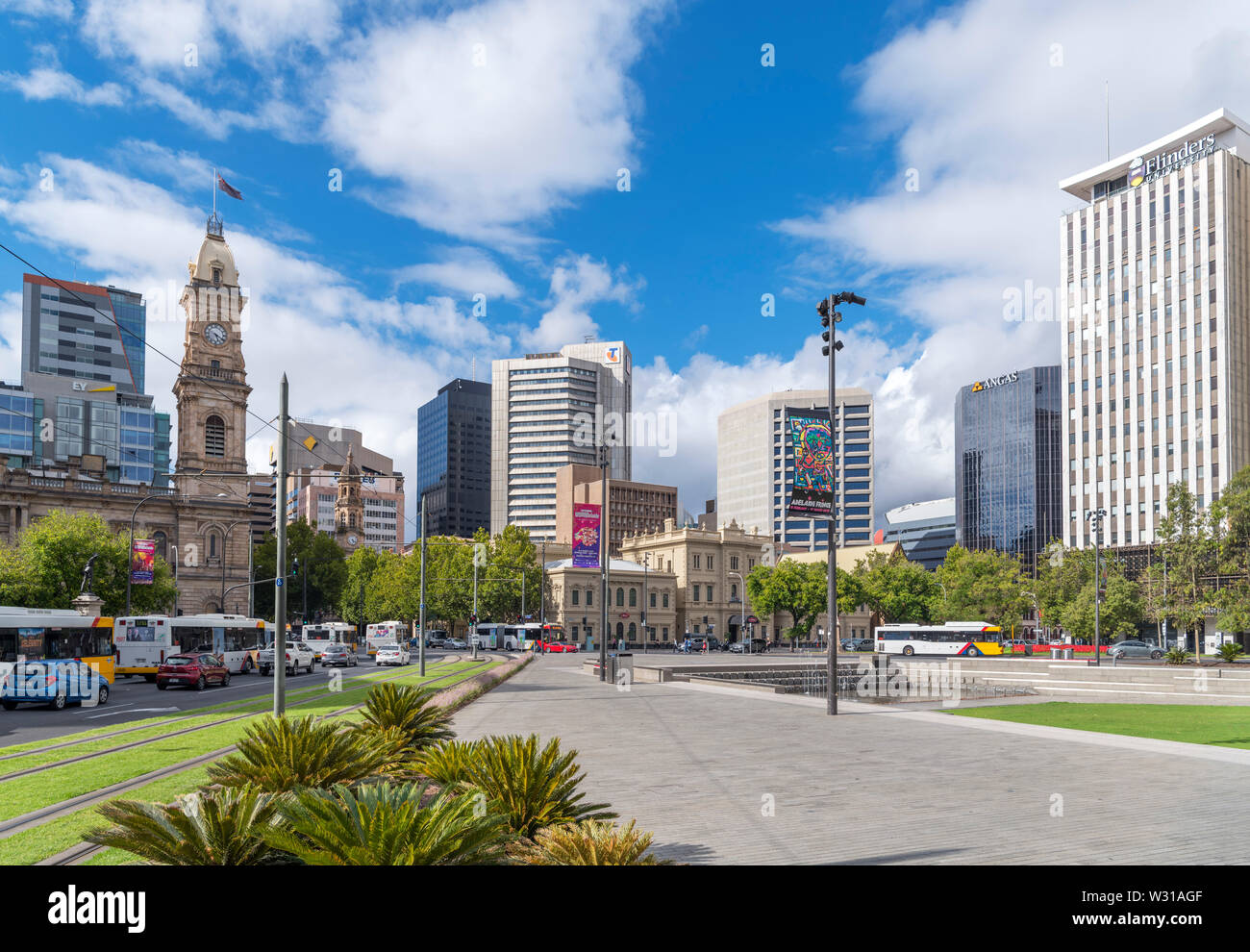 Victoria Square nel quartiere centrale degli affari (CBD), Adelaide, South Australia, Australia Foto Stock