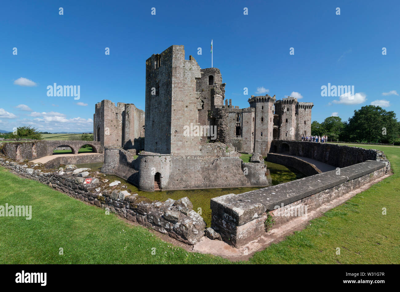 Raglan Castle, Monmouthshire, Wales, Regno Unito Foto Stock