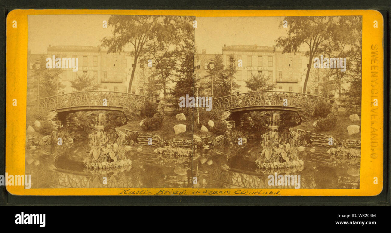 Ponte rustico in piazza, Cleveland, da Thomas T Sweeny Foto Stock