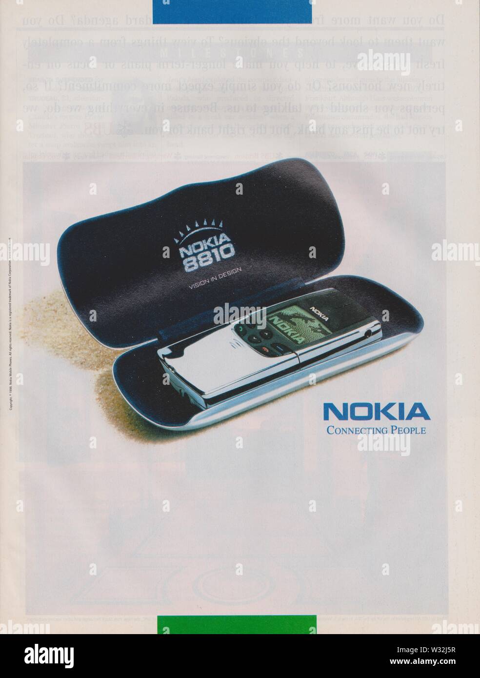 Poster pubblicitari Nokia 8810 telefono in magazzino carta dal 1998 anno, Nokia Connecting People slogan, pubblicità, annuncio creative Foto Stock