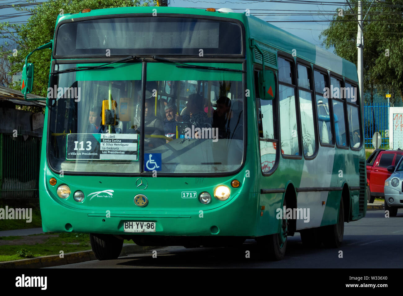 SANTIAGO DEL CILE - Settembre 2014: un autobus Transantiago in Cerrillos Foto Stock