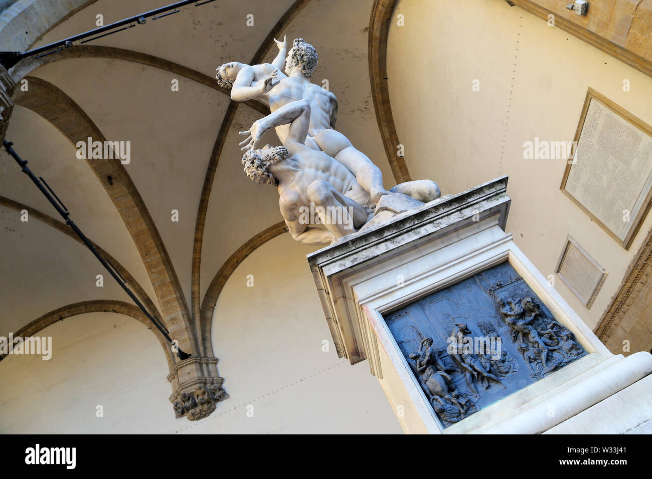 Firenze, Italia - 27 agosto 2018: statua nella Loggia dei Lanzi di Sabine donne Foto Stock
