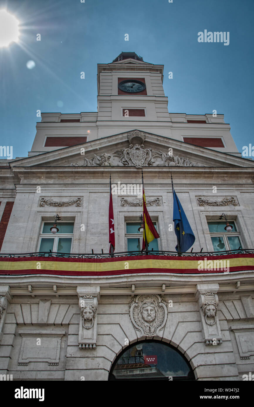 Madrid, Spagna - 21 Giugno 2019: La Casa del Post Office (spagnolo: Real Casa de Correos) è un edificio settecentesco a Puerta del Sol, di Madri Foto Stock