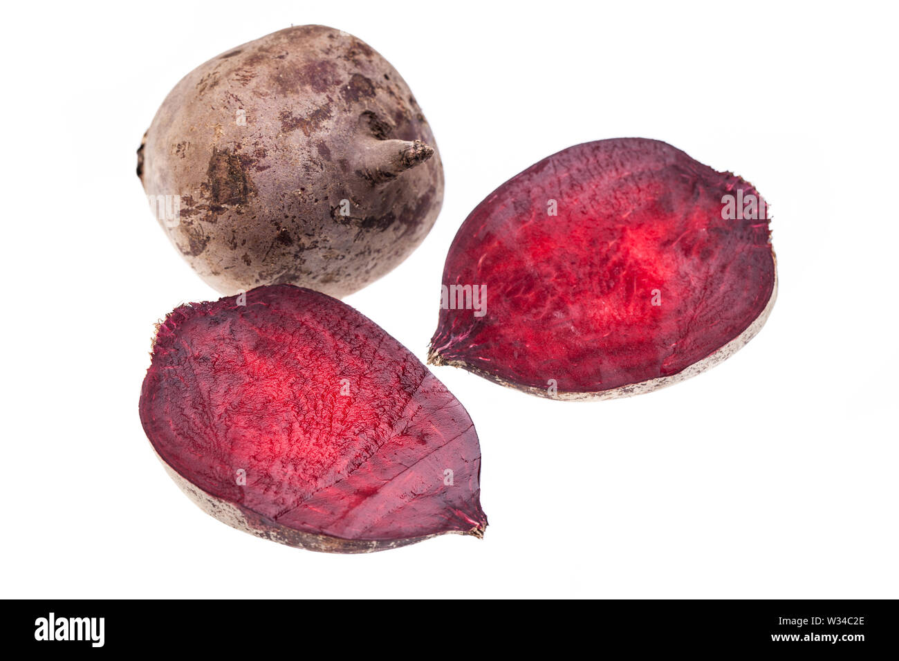 La barbabietola rossa isolato su sfondo bianco Foto Stock