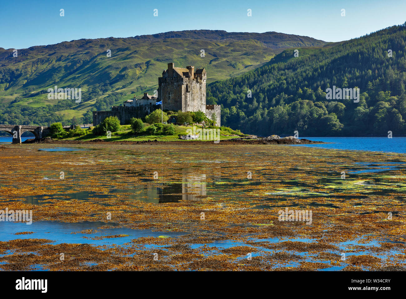 Eilean Donan Castle al Loch Duich, west Highlands, Scotland, Regno Unito Foto Stock