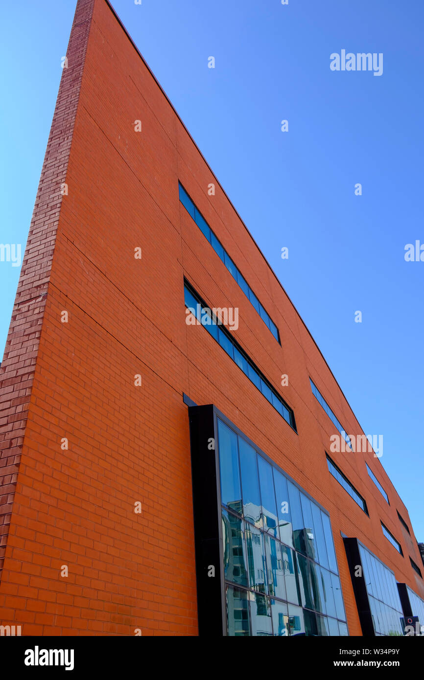 Edificio moderno per la Baia di Cardiff Cardiff Galles Wales Foto Stock
