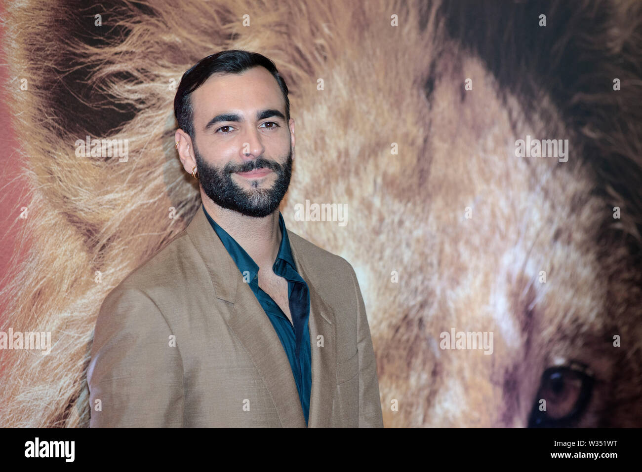 Cantanti italiani Marco Mengoni ed Elisa che frequentano il photocall di The Lion King a Roma Foto Stock