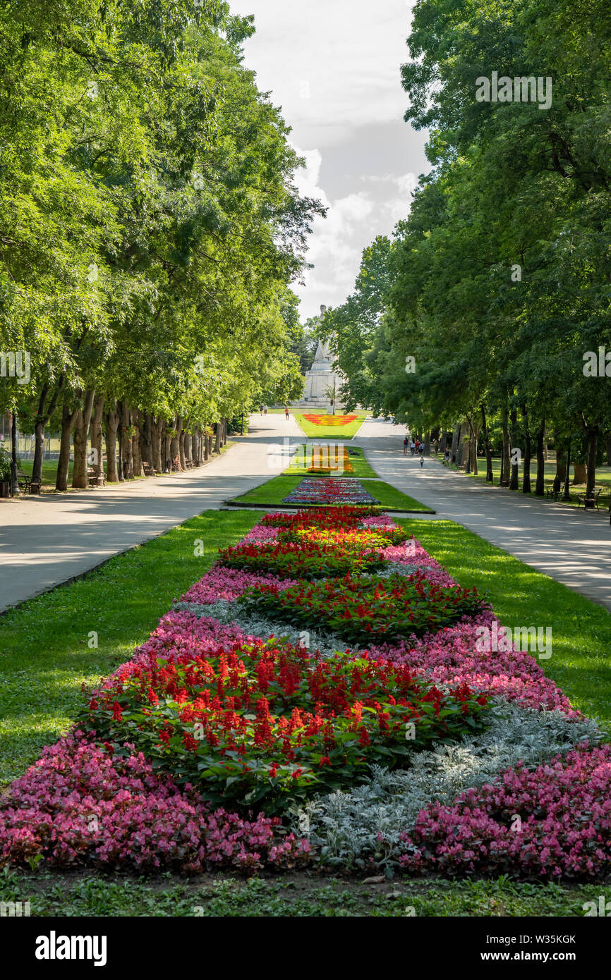 Letti di fiori in Primorski Park, Varna, Bulgaria Foto Stock