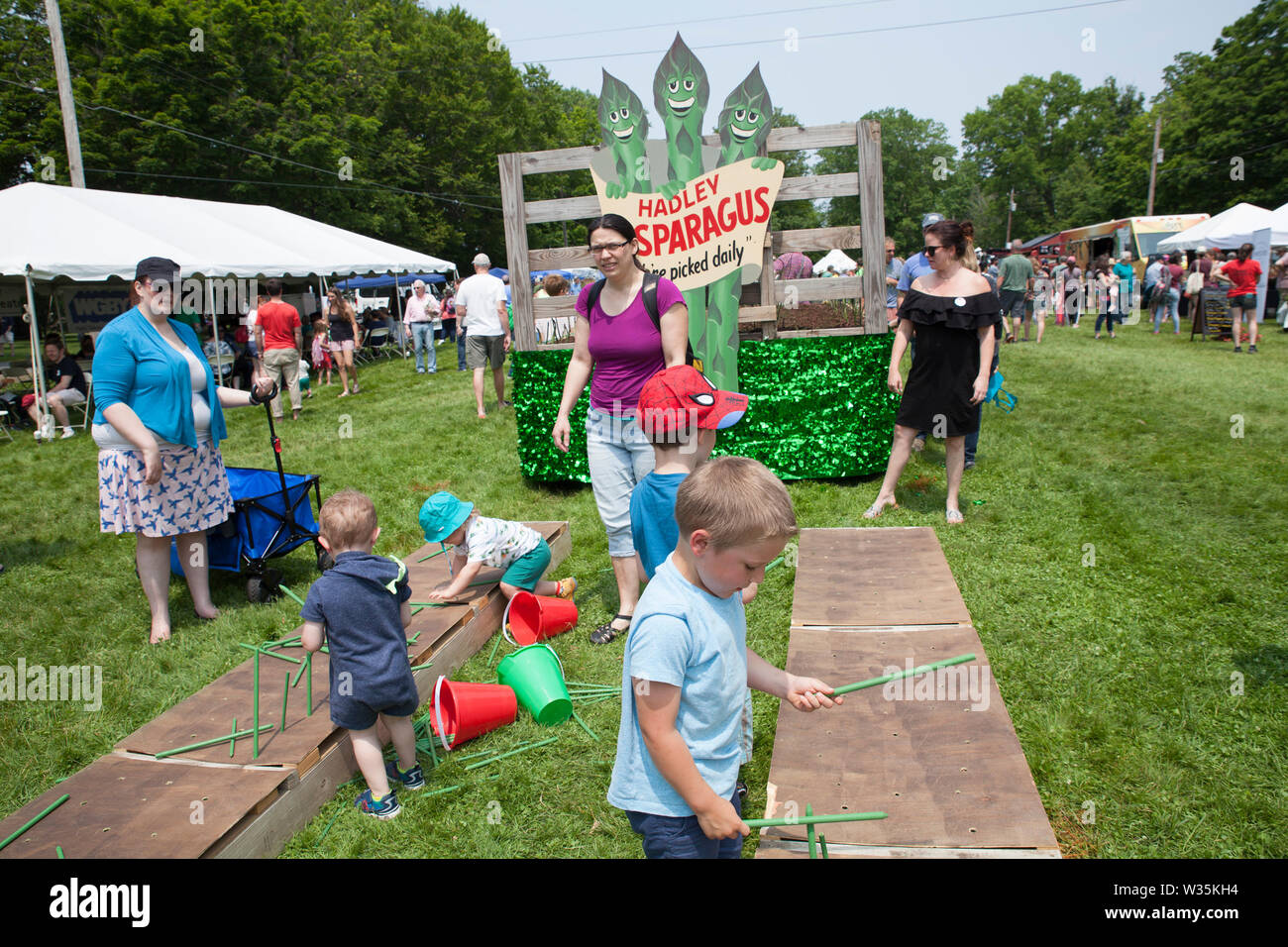 La Hadley, Massachusetts è famosa per la loro gli asparagi e hanno una festa per celebrare il raccolto. Foto Stock