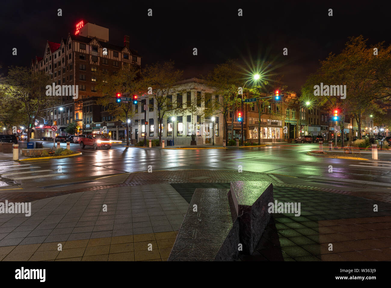 Notte Street nel centro di Rapid City, il Dakota del Sud, STATI UNITI D'AMERICA Foto Stock
