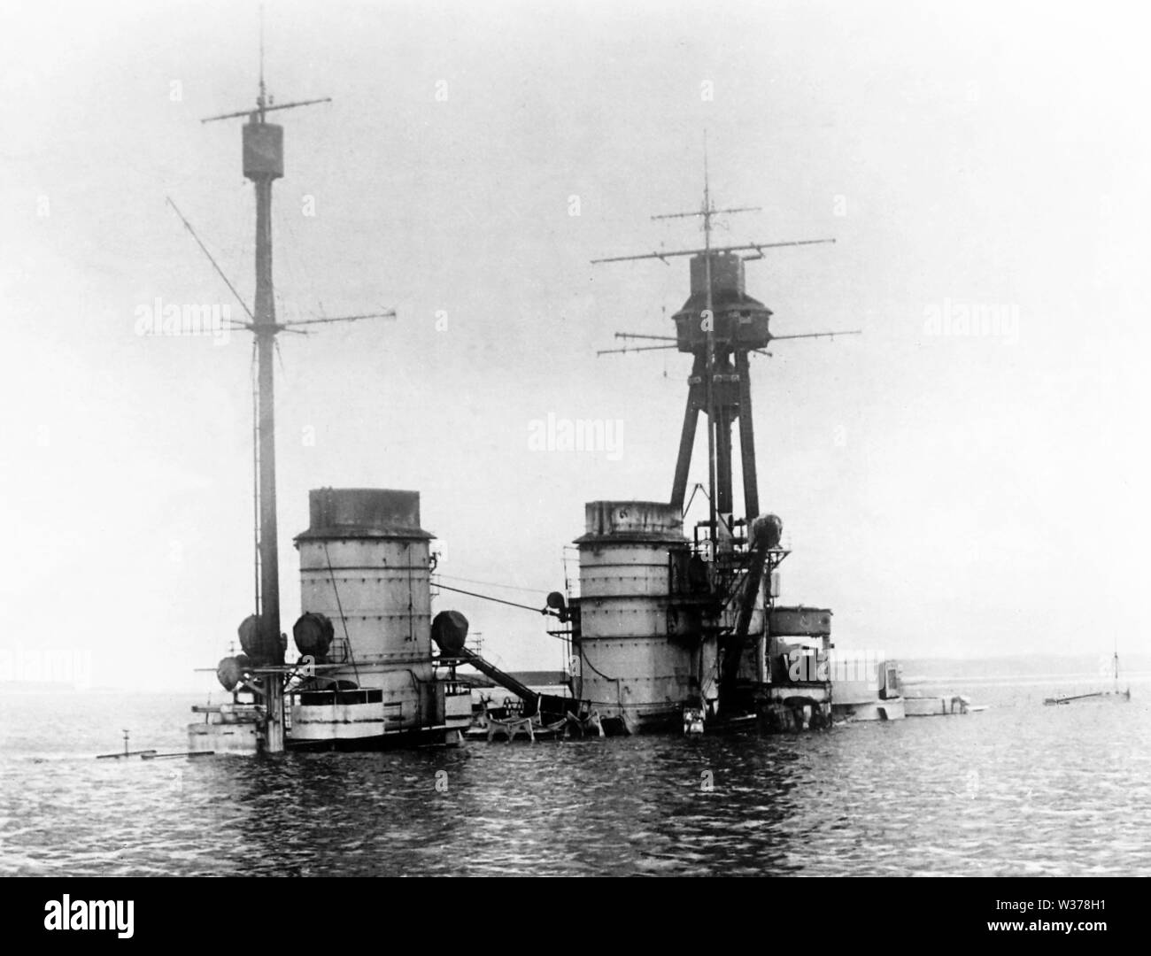 La Scapa Flow, incrociatore da battaglia Hindenburg il 21 giugno 1919 Foto Stock