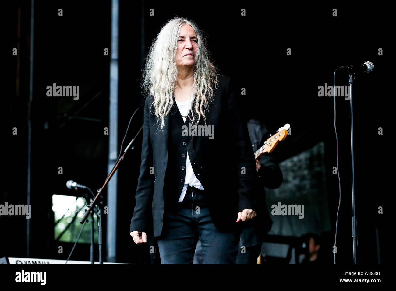 Giugno 23, 2019 - Reykjavâ€™k, Islanda - Music Artista Patti Smith e banda esegue durante il quinto segreto Solstice Festival in Laugadalur, Reykjavâ€™k, Islanda detenute da giugno 21-23, 2019...segreto Solstice, situato appena al di fuori di Reykjavik, Islanda, coerentemente vanta una lineup che è così diversificato e distintivo come il festival nei dintorni. Presentazione di alcuni dei più grandi del mondo di artisti contemporanei, amati musicisti di culto nonché fresco talento locale la festa continua per tutta la notte con un piccolo aiuto da parte del sole di mezzanotte che è quasi sempre presente per tutta l'estate equin Foto Stock