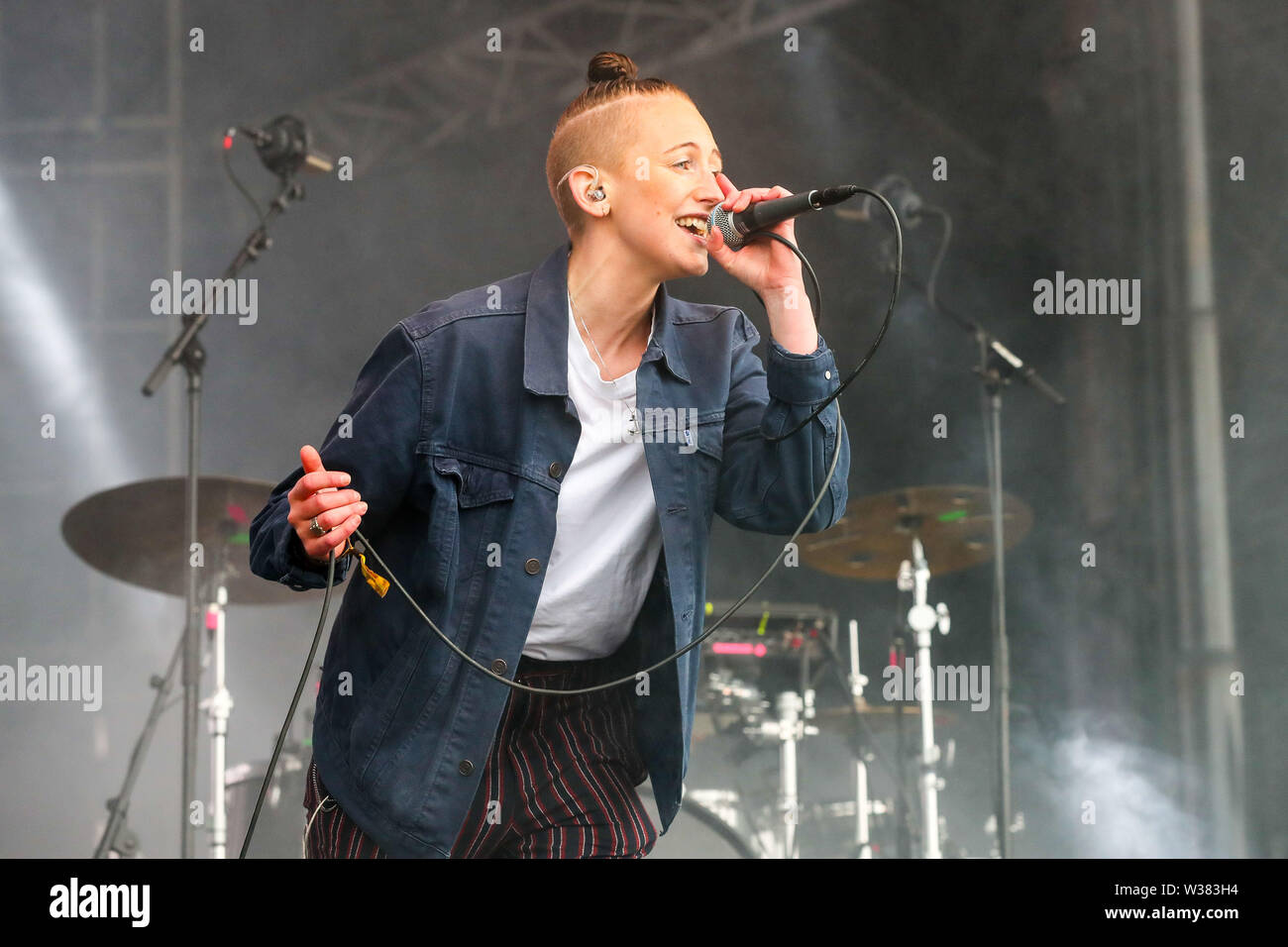 Giugno 23, 2019 - Reykjavâ€™k, Islanda - islandese Music Artista VOK compie durante il quinto segreto Solstice Festival in Laugadalur, Reykjavâ€™k, Islanda detenute da giugno 21-23, 2019...segreto Solstice, situato appena al di fuori di Reykjavik, Islanda, coerentemente vanta una lineup che è così diversificato e distintivo come il festival nei dintorni. Presentazione di alcuni dei più grandi del mondo di artisti contemporanei, amati musicisti di culto nonché fresco talento locale la festa continua per tutta la notte con un piccolo aiuto da parte del sole di mezzanotte che è quasi sempre presente per tutta l'estate equinox. (Cr Foto Stock