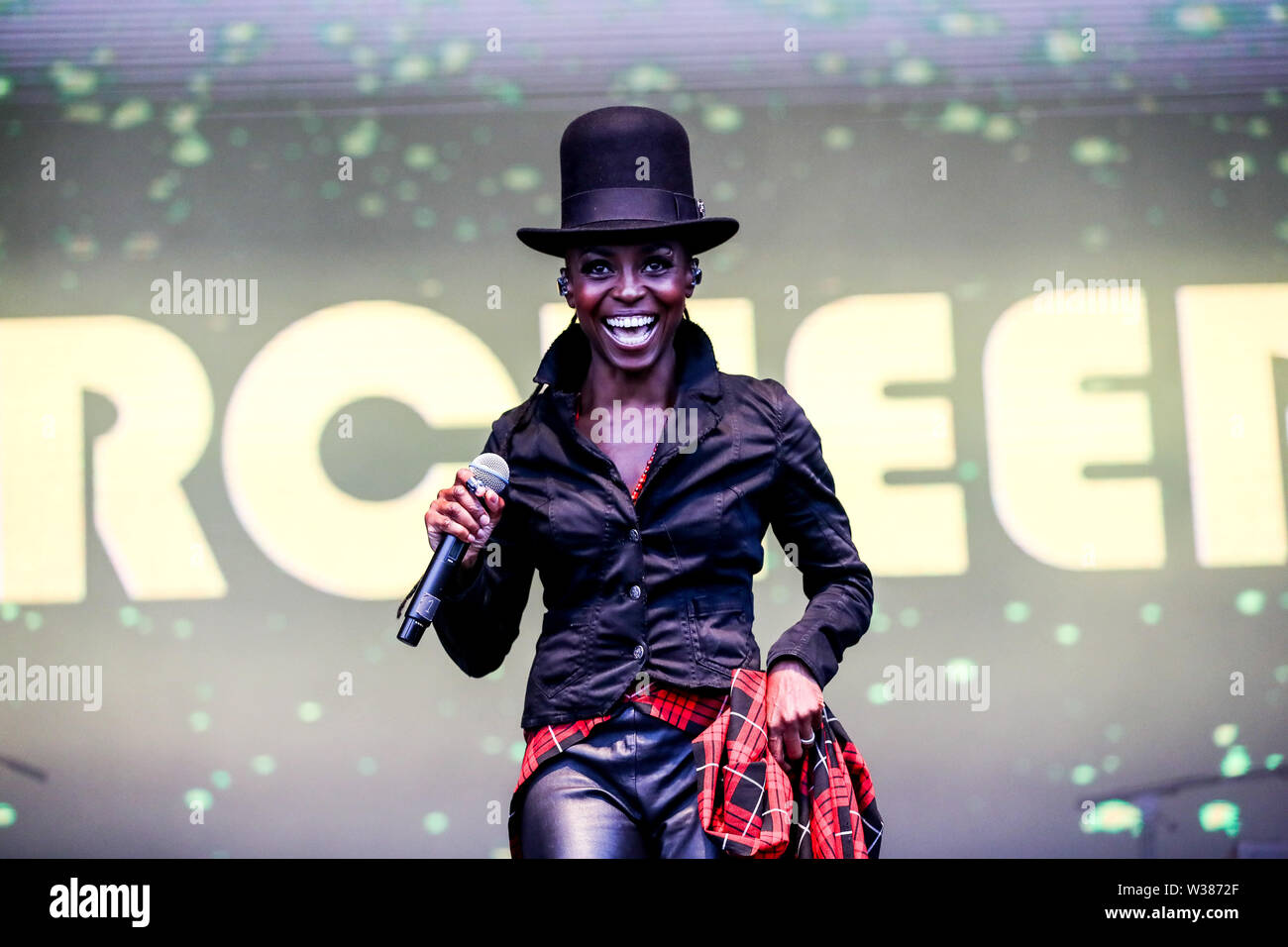 Giugno 23, 2019 - Reykjavâ€™k, Islanda - Music Artista MORCHEEBA compie durante il quinto segreto Solstice Festival in Laugadalur, Reykjavâ€™k, Islanda detenute da giugno 21-23, 2019...segreto Solstice, situato appena al di fuori di Reykjavik, Islanda, coerentemente vanta una lineup che è così diversificato e distintivo come il festival nei dintorni. Presentazione di alcuni dei più grandi del mondo di artisti contemporanei, amati musicisti di culto nonché fresco talento locale la festa continua per tutta la notte con un piccolo aiuto da parte del sole di mezzanotte che è quasi sempre presente per tutta l'estate equinox. (Credito Foto Stock