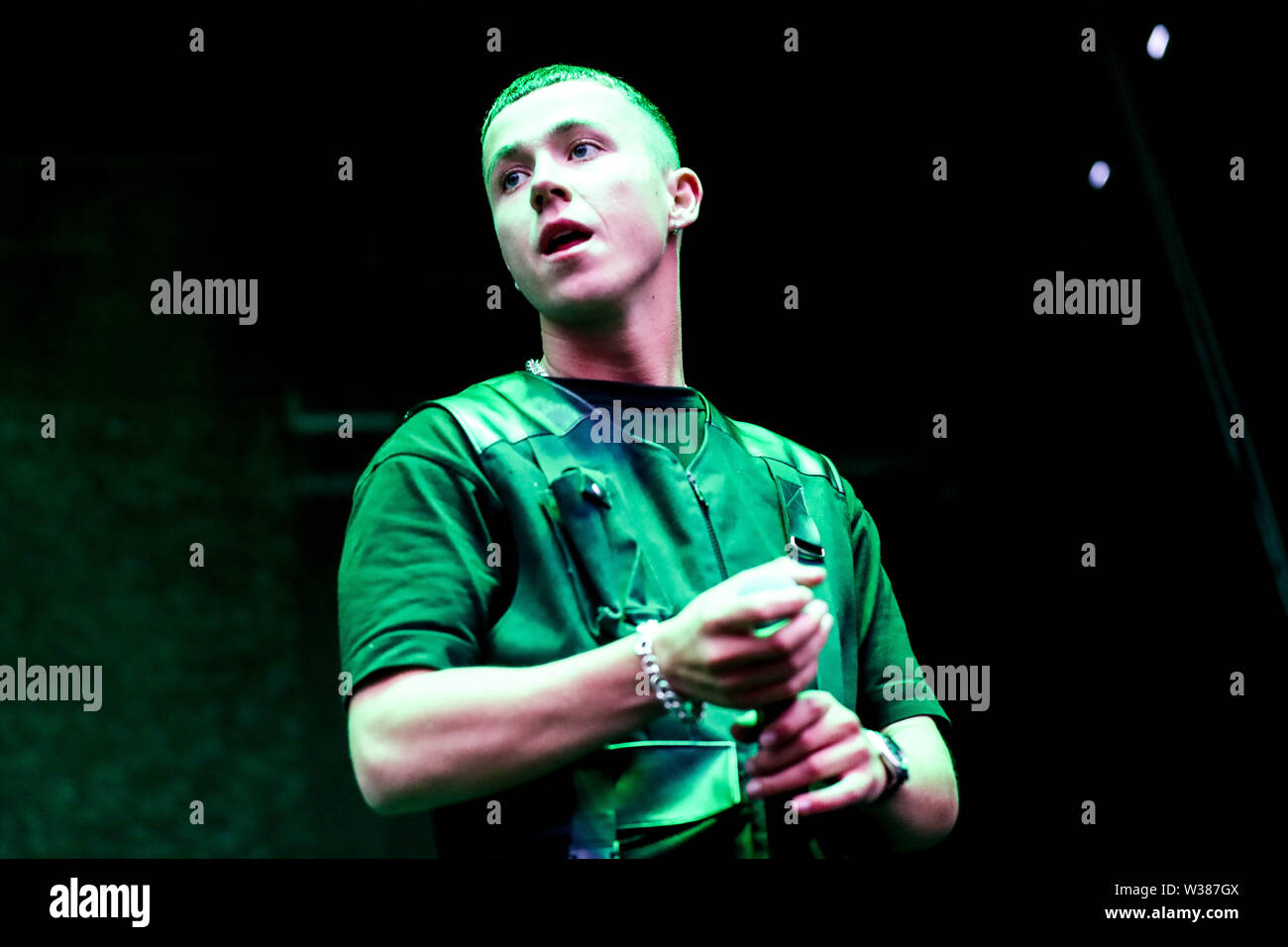 Giugno 23, 2019 - Reykjavâ€™k, Islanda - Musica rap FLONI artista compie durante il quinto segreto Solstice Festival in Laugadalur, Reykjavâ€™k, Islanda detenute da giugno 21-23, 2019...segreto Solstice, situato appena al di fuori di Reykjavik, Islanda, coerentemente vanta una lineup che è così diversificato e distintivo come il festival nei dintorni. Presentazione di alcuni dei più grandi del mondo di artisti contemporanei, amati musicisti di culto nonché fresco talento locale la festa continua per tutta la notte con un piccolo aiuto da parte del sole di mezzanotte che è quasi sempre presente per tutta l'estate equinox. (Credito Foto Stock