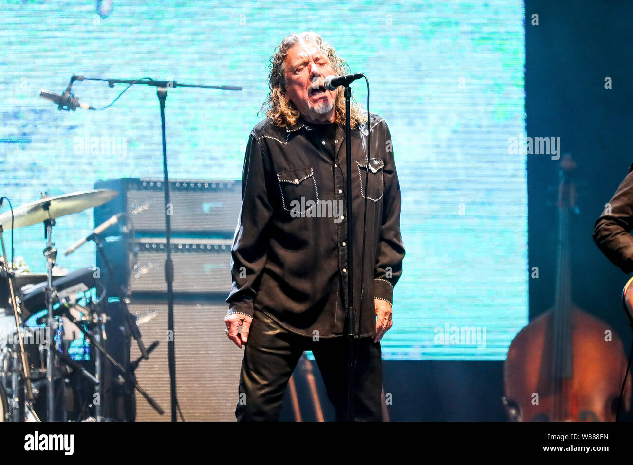 Giugno 23, 2019 - Reykjavâ€™k, Islanda - Music Artista Robert Plant compie durante il quinto segreto Solstice Festival in Laugadalur, Reykjavâ€™k, Islanda detenute da giugno 21-23, 2019...segreto Solstice, situato appena al di fuori di Reykjavik, Islanda, coerentemente vanta una lineup che è così diversificato e distintivo come il festival nei dintorni. Presentazione di alcuni dei più grandi del mondo di artisti contemporanei, amati musicisti di culto nonché fresco talento locale la festa continua per tutta la notte con un piccolo aiuto da parte del sole di mezzanotte che è quasi sempre presente per tutta l'estate equinox. (Cre Foto Stock